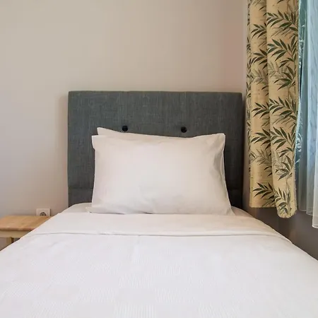 Amazing Villa With Private Pool In Alacati Cesme ألاتشاتي