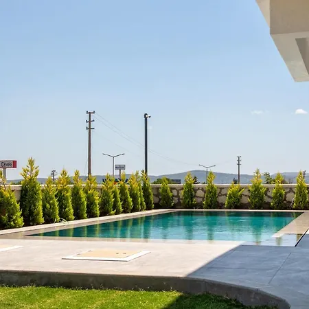 Amazing Villa With Private Pool In Alacati Cesme *